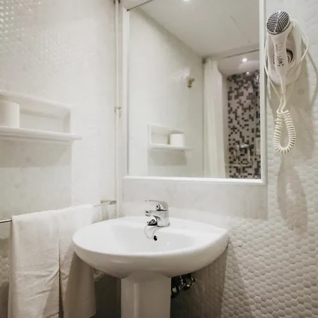 Marina Tossa Hotel *