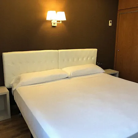 Marina Tossa Otel