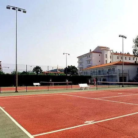 Marina Tossa מלון *